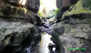 Hidden Canyon di Beji Guwang