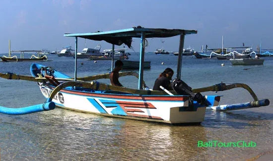 Perahu nelayan di Pantai Duyung Sanur