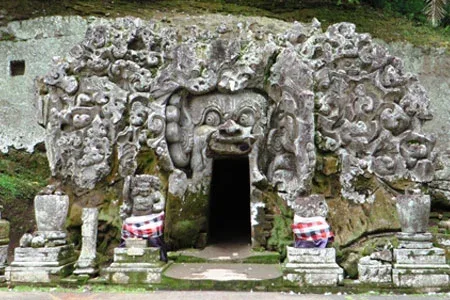 Objek wisata Goa Gajah Ubud