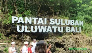 Pantai Suluban Uluwatu Bali