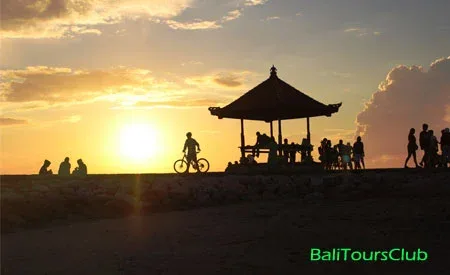 Sunrise Tour di Bali - pantai Sanur