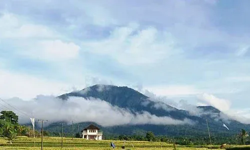Gunung Batukaru Tabanan
