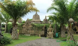 Miniatur Candi Borobudur - Big Garden Corner
