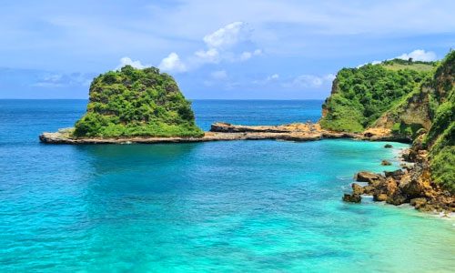 Objek wisata Tanjung Bloam di Lombok